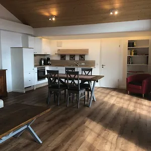  Apartment Dachjuchhe Zum